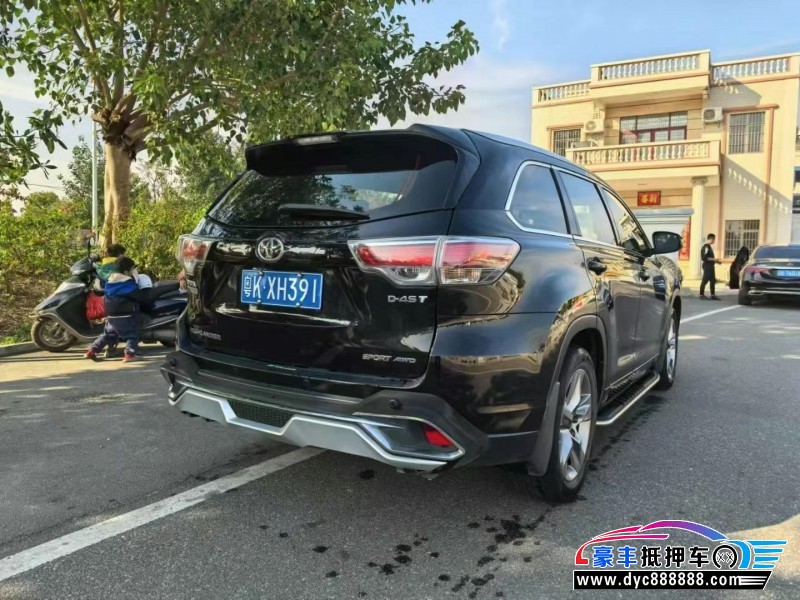 16年丰田汉兰达轿车抵押车出售