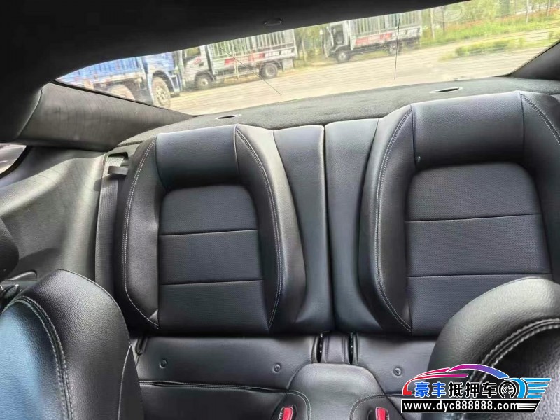 18年福特野马轿车抵押车出售