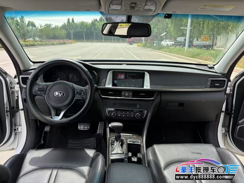 17年起亚K5轿车抵押车出售