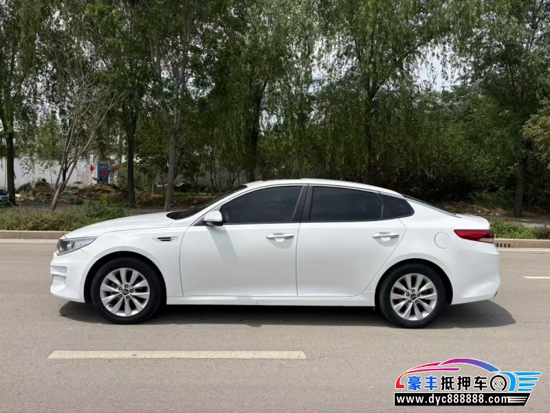 17年起亚K5轿车抵押车出售