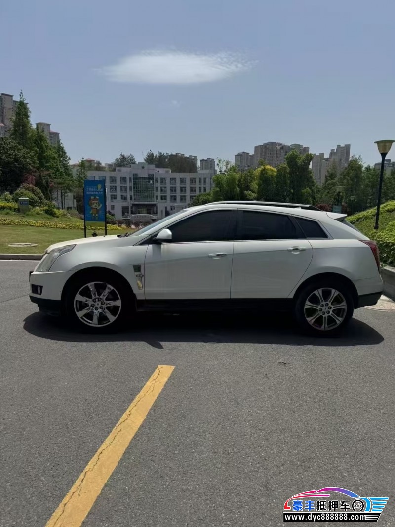 13年凯迪拉克SRX轿车抵押车出售
