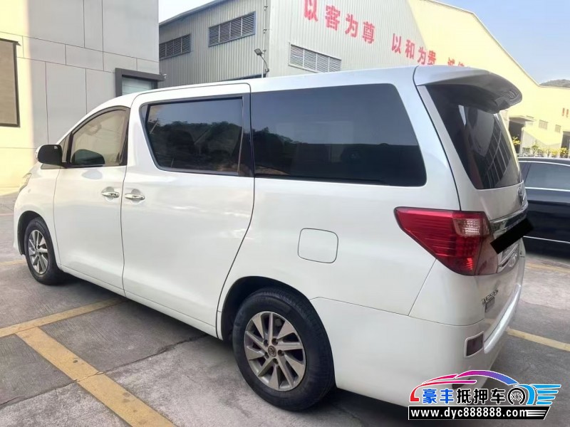 15年丰田埃尔法轿车抵押车出售