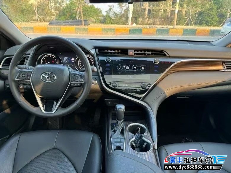 20年丰田凯美瑞轿车抵押车出售