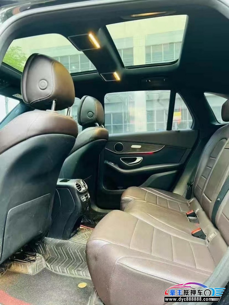 21年奔驰GLC轿车抵押车出售