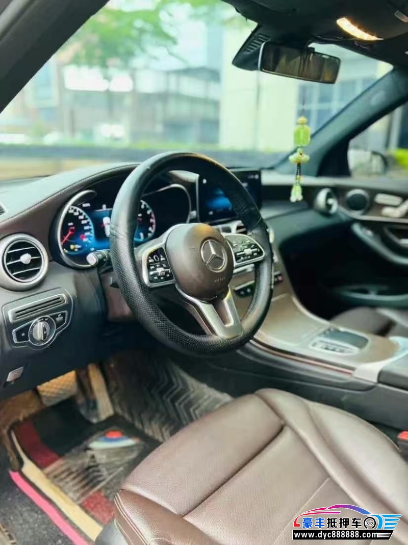 21年奔驰GLC轿车抵押车出售