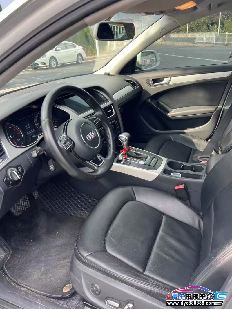 13年奥迪A4轿车抵押车出售