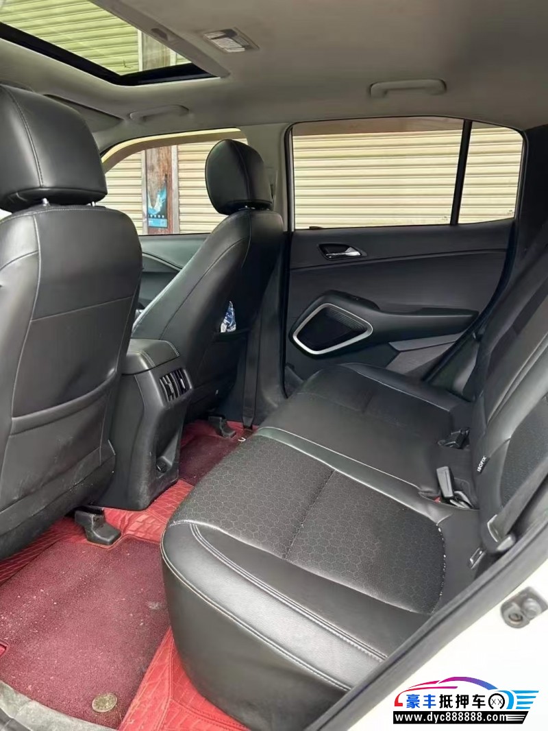 18年现代ix25轿车抵押车出售