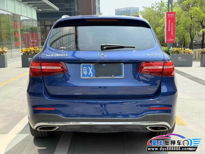 19年奔驰GLC轿车抵押车出售