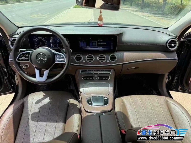 20年奔驰E轿车抵押车出售