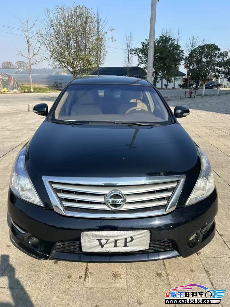 12年日产天籁轿车抵押车出售