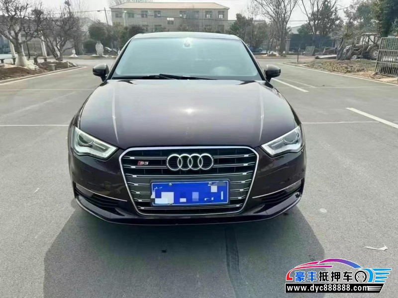 17年奥迪A3轿车抵押车出售