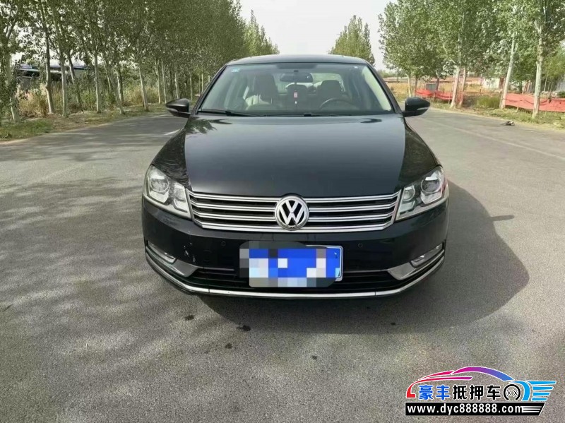 13年大众迈腾轿车抵押车出售