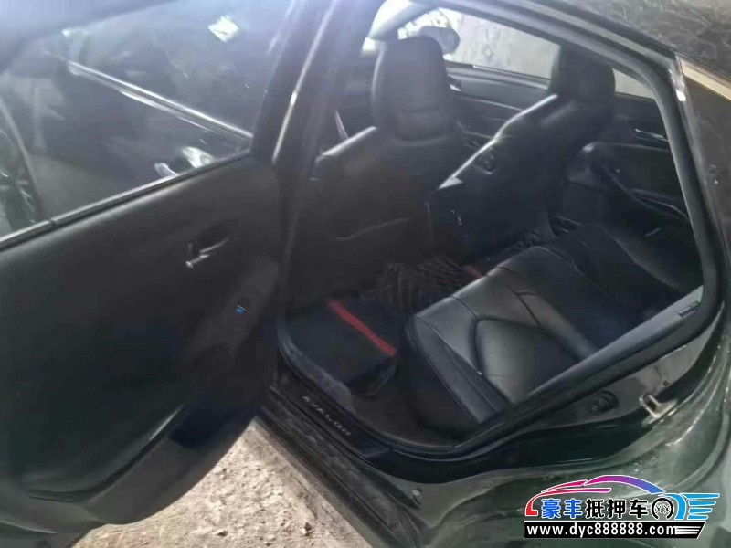 21年丰田亚洲龙轿车抵押车出售