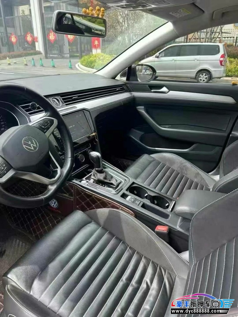 21年大众迈腾轿车抵押车出售