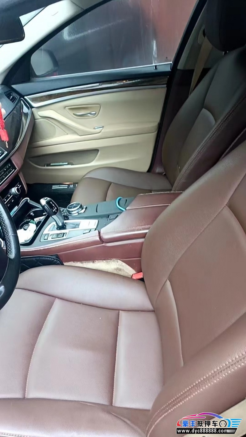 13年宝马5系轿车抵押车出售