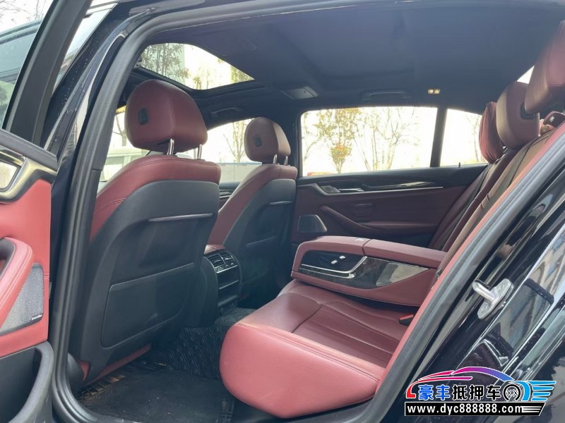 20年宝马5系轿车抵押车出售