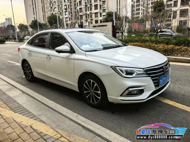 21年荣威i5轿车抵押车出售