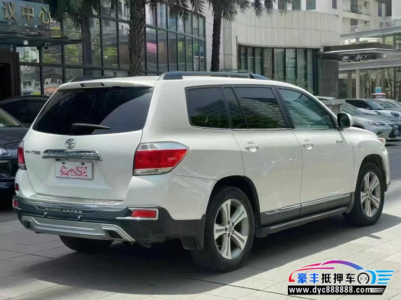 13年丰田汉兰达轿车抵押车出售