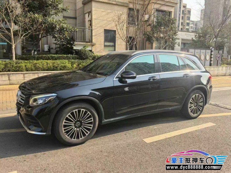19年奔驰GLC轿车抵押车出售