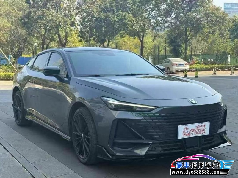 24年长安长安UNI轿车抵押车出售