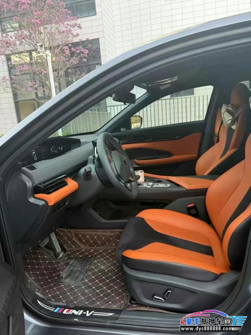 24年长安长安UNI轿车抵押车出售