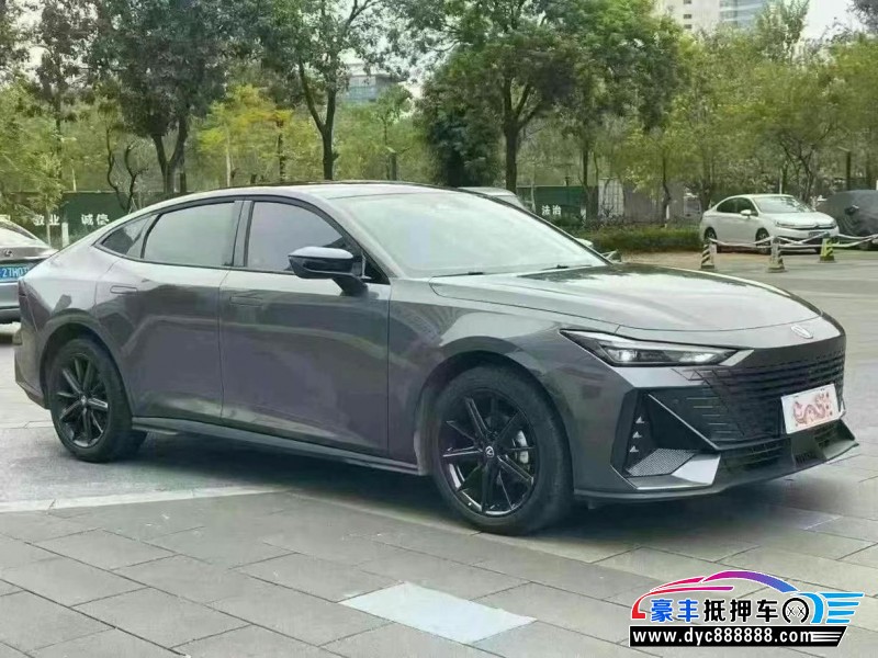 23年长安长安UNI轿车抵押车出售