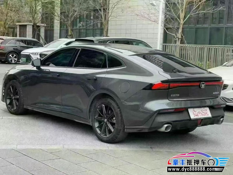 23年长安长安UNI轿车抵押车出售