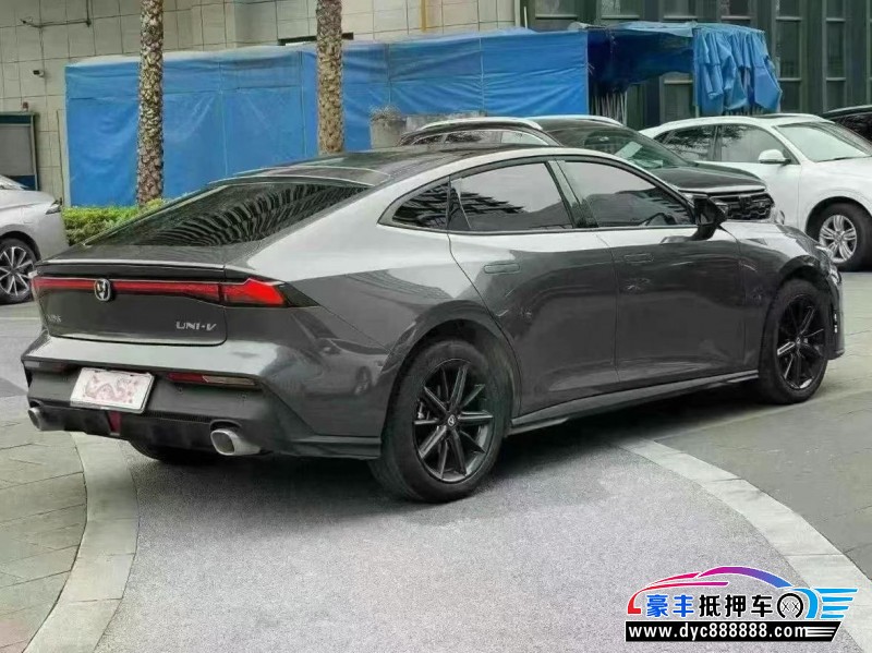 23年长安长安UNI轿车抵押车出售