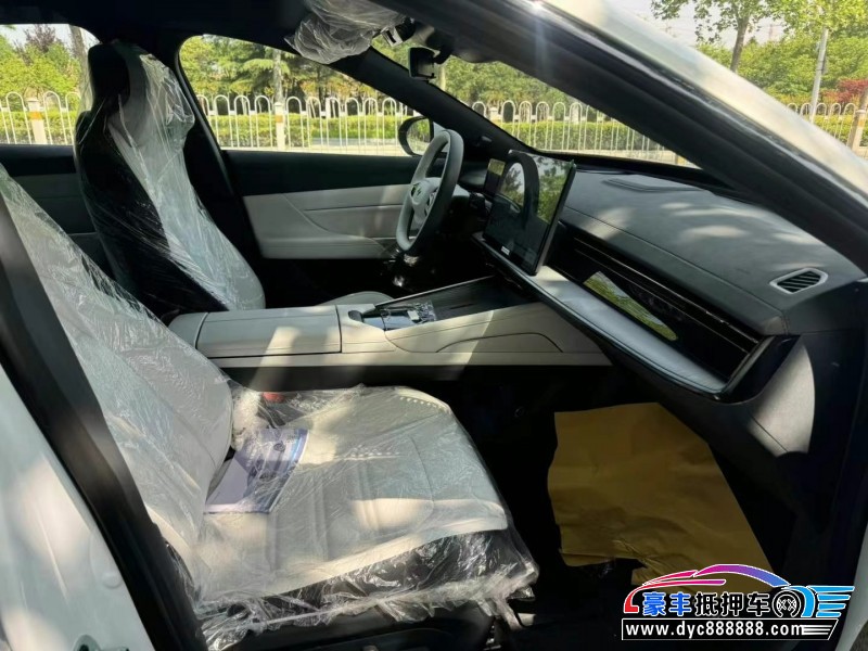 25年东风奕派007轿车抵押车出售