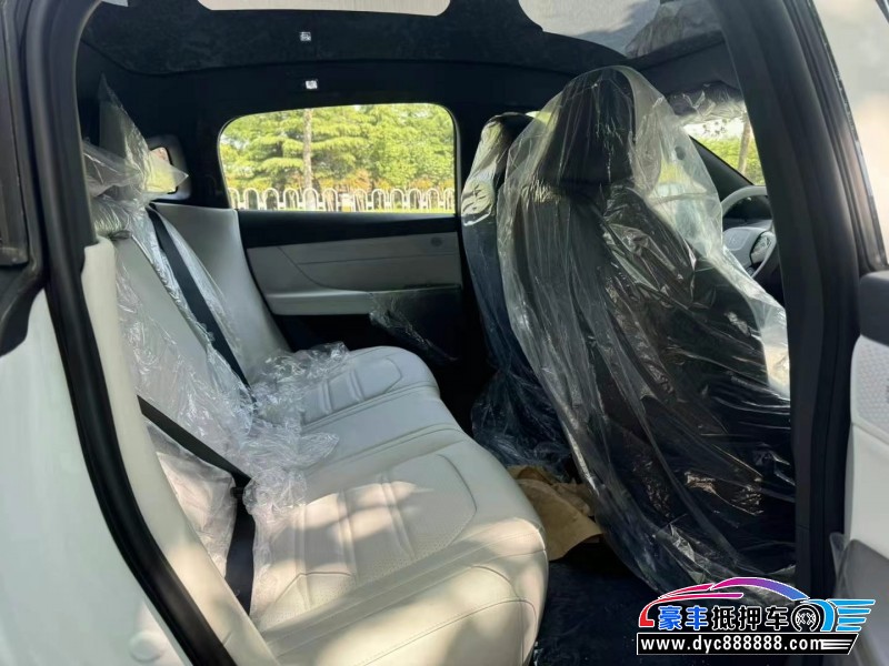 25年东风奕派007轿车抵押车出售