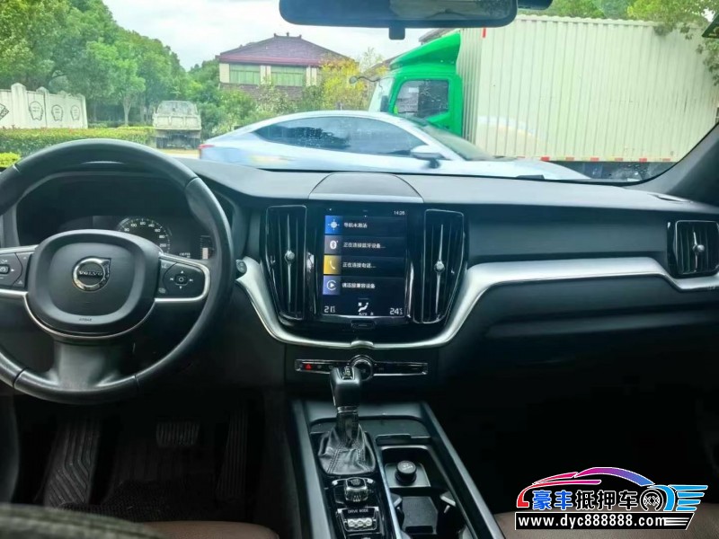20年沃尔沃XC60轿车抵押车出售
