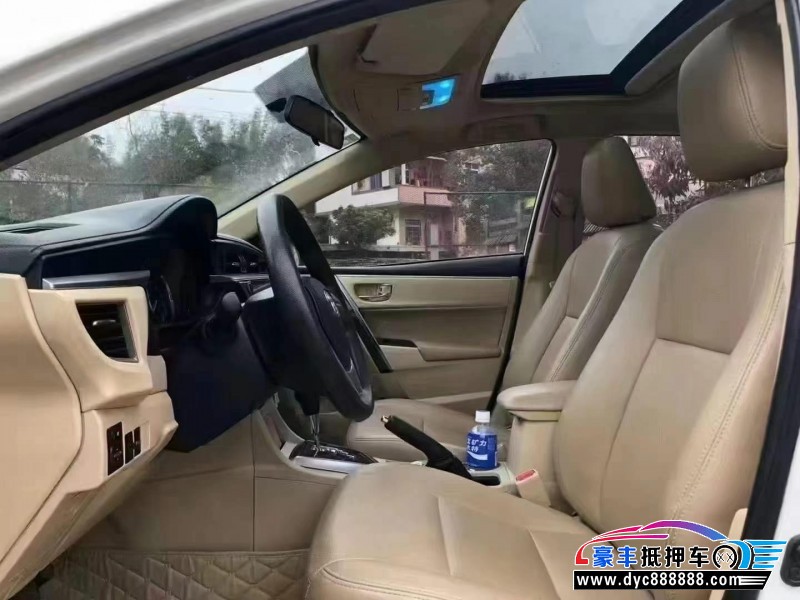 15年丰田卡罗拉轿车抵押车出售