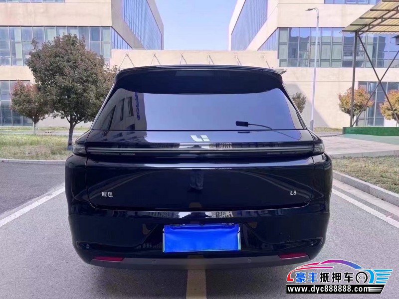 23年理想L8轿车抵押车出售