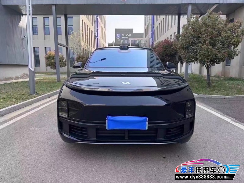 23年理想L8轿车抵押车出售