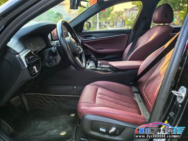 21年宝马5系轿车抵押车出售