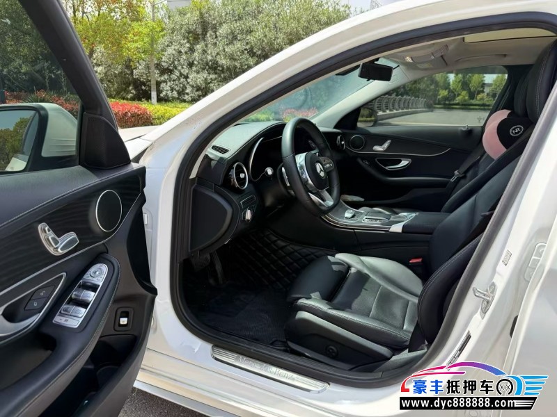 21年奔驰C轿车抵押车出售