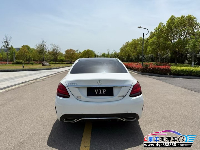 21年奔驰C轿车抵押车出售