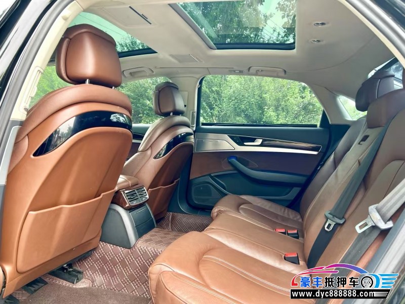 16年奥迪A8L轿车抵押车出售