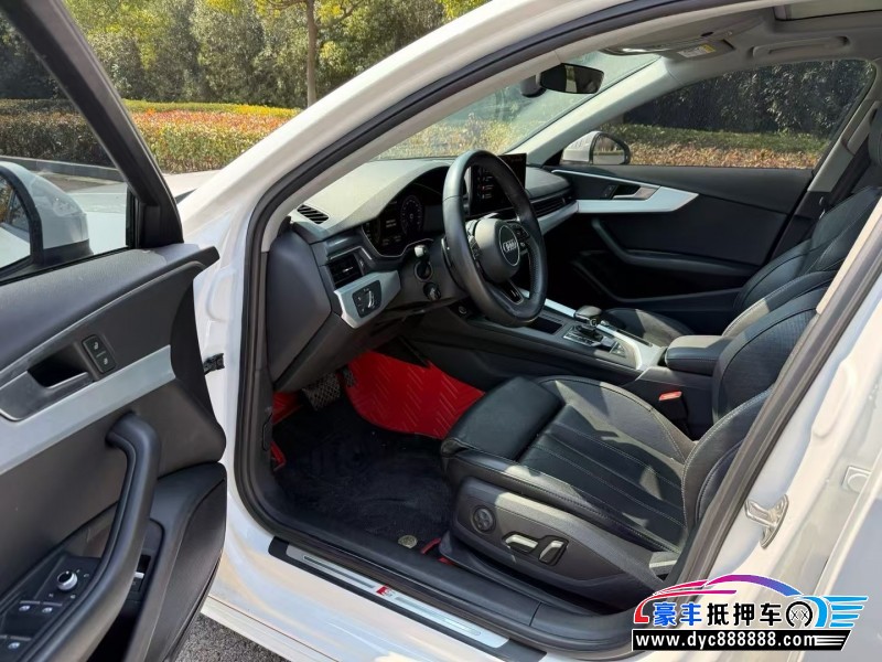 21年奥迪A4L轿车抵押车出售