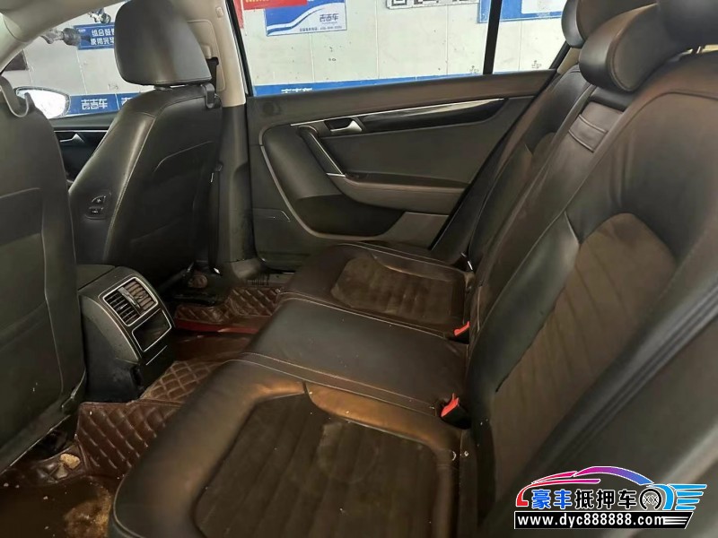 15年大众迈腾轿车抵押车出售