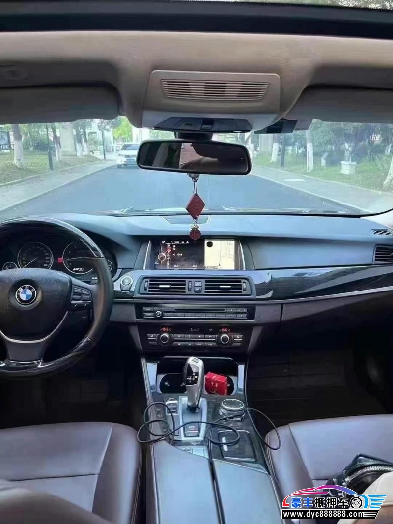 16年宝马5系轿车抵押车出售