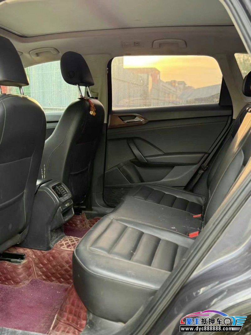 19年大众途岳轿车抵押车出售