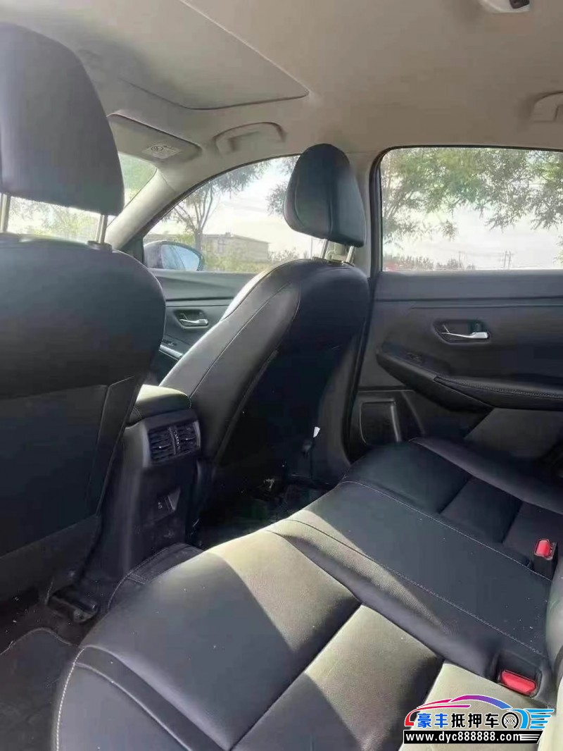 24年日产轩逸轿车抵押车出售