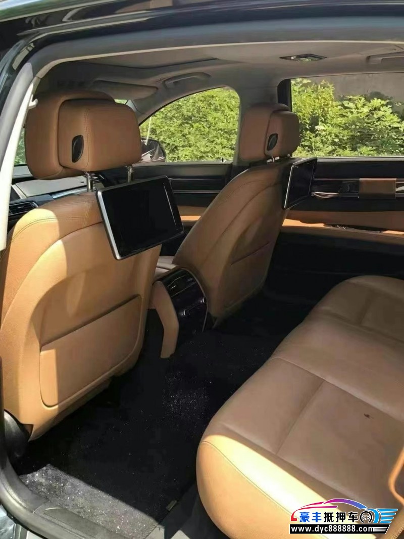 14年宝马7系轿车抵押车出售