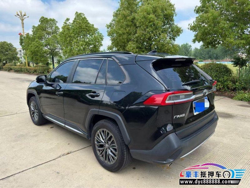 23年丰田威兰达轿车抵押车出售