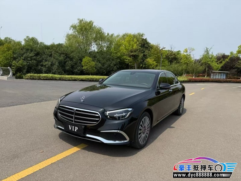 22年奔驰E轿车抵押车出售