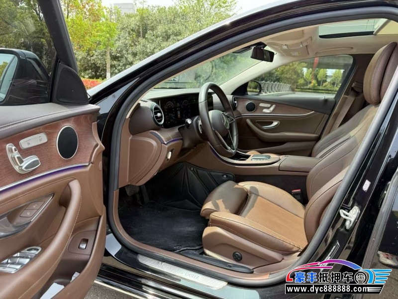 22年奔驰E轿车抵押车出售