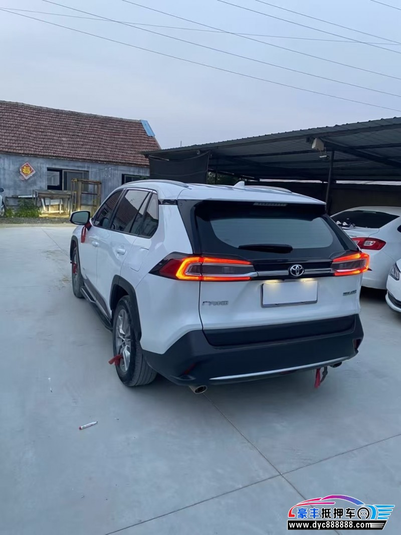 22年丰田威兰达轿车抵押车出售