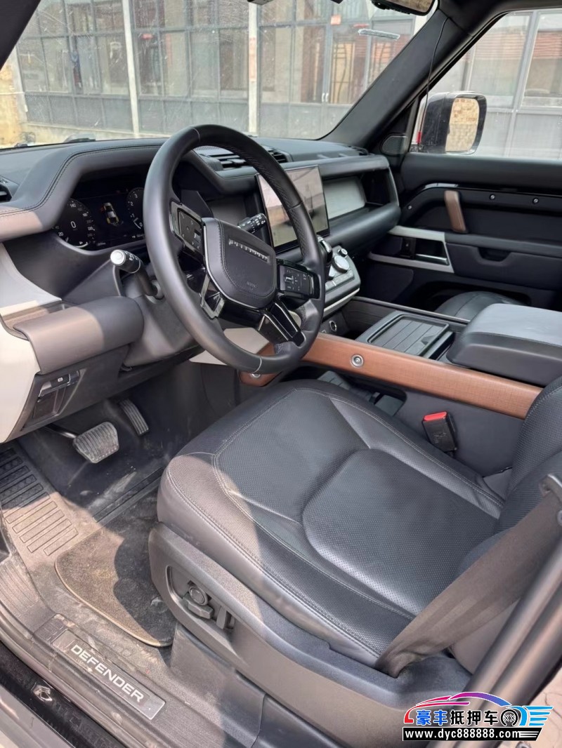 23年路虎卫士轿车抵押车出售