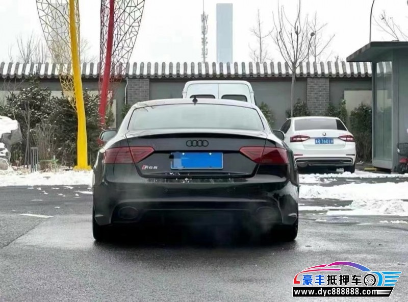 18年奥迪RS 5轿车抵押车出售